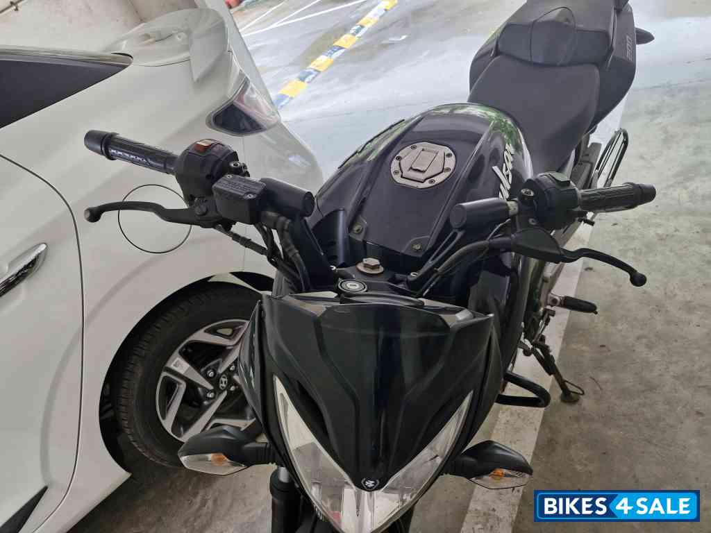 Bajaj Pulsar 200 NS