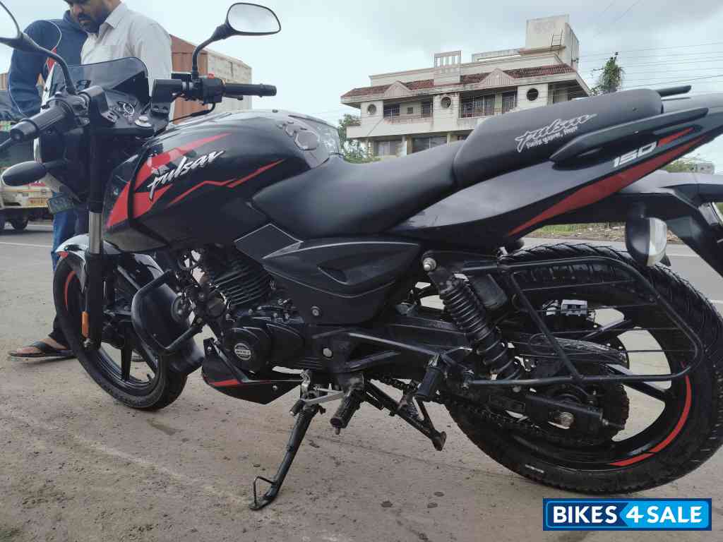 Bajaj Pulsar 150 Twin Disc BS6