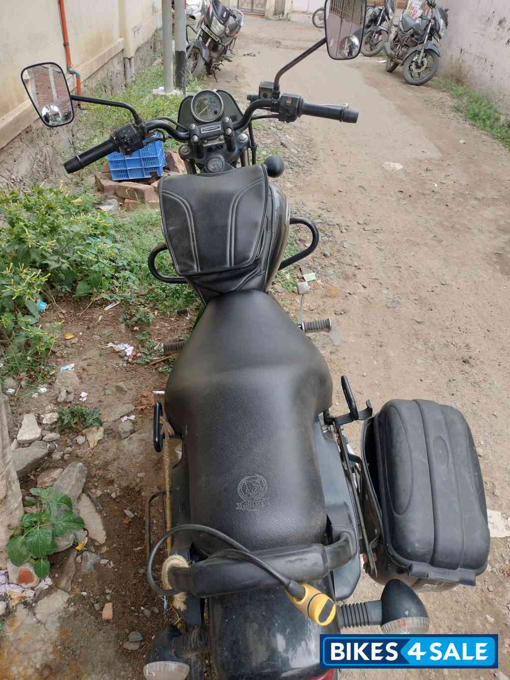 Bajaj Avenger Street 180