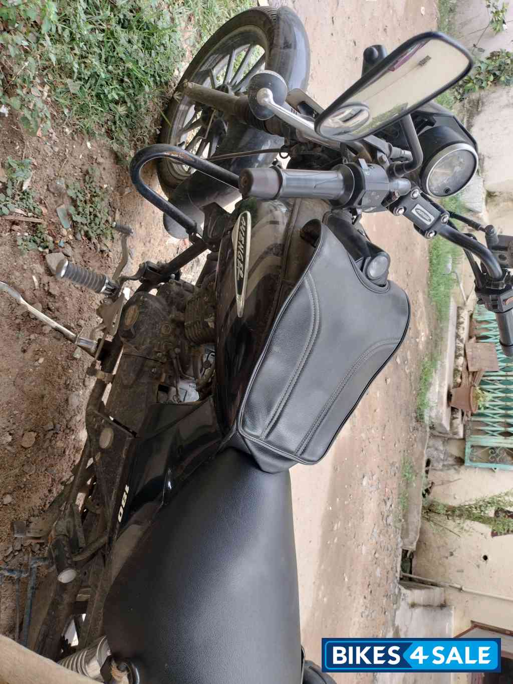 Bajaj Avenger Street 180