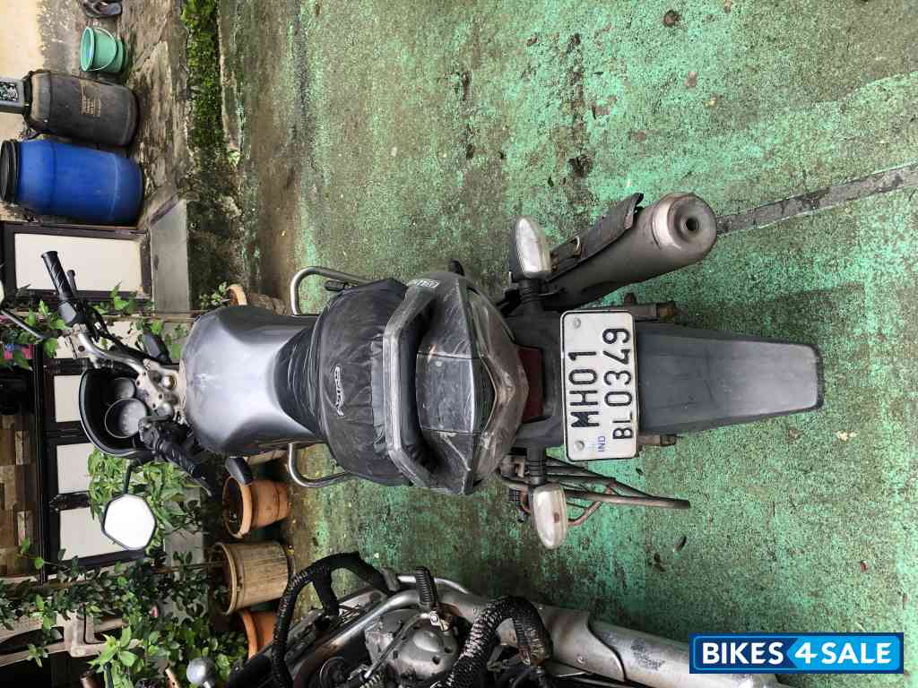 Sliver Honda CB Unicorn