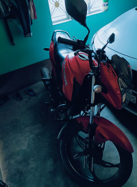 Red Hero Glamour 125 Drum