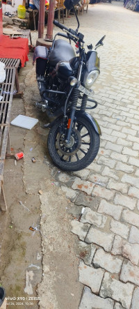 Bajaj Avenger Street 160 BS6