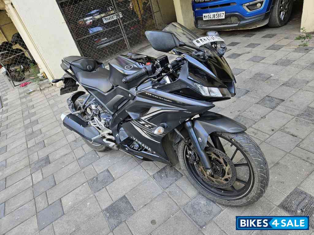 Yamaha YZF R15 V2