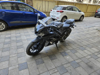Yamaha YZF R15 V2