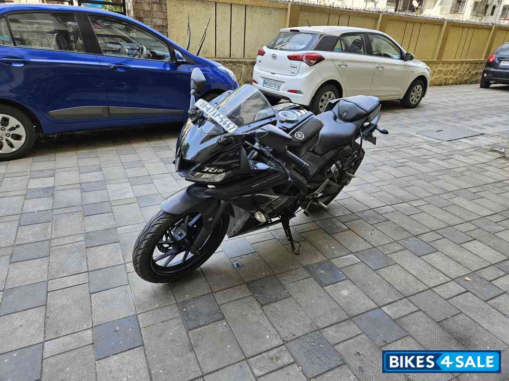Yamaha YZF R15 V2