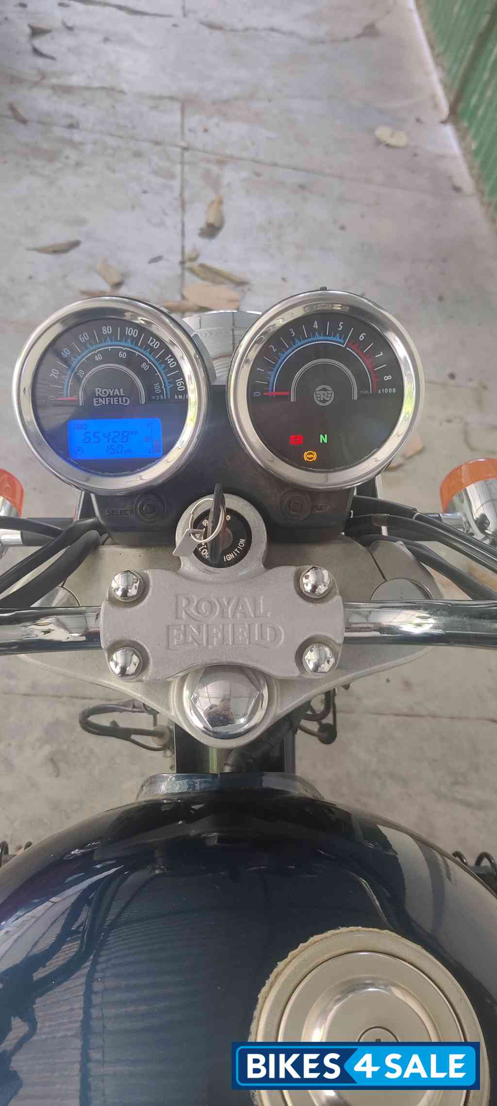 Aquamarine Blue Metallic Royal Enfield Thunderbird 350