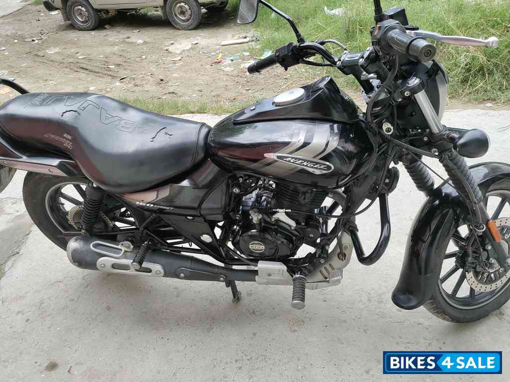Bajaj Avenger Street 160 BS6
