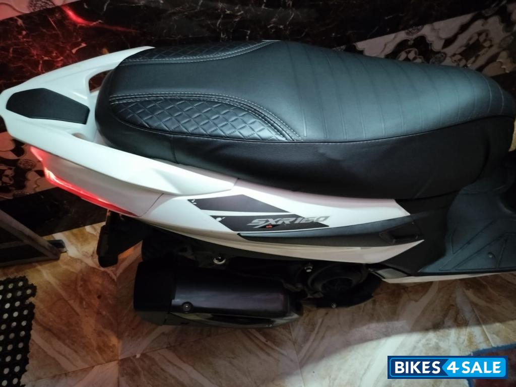 White Aprilia SXR 160