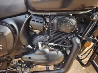 Black Dual Tone Jawa 42 Dual Tone