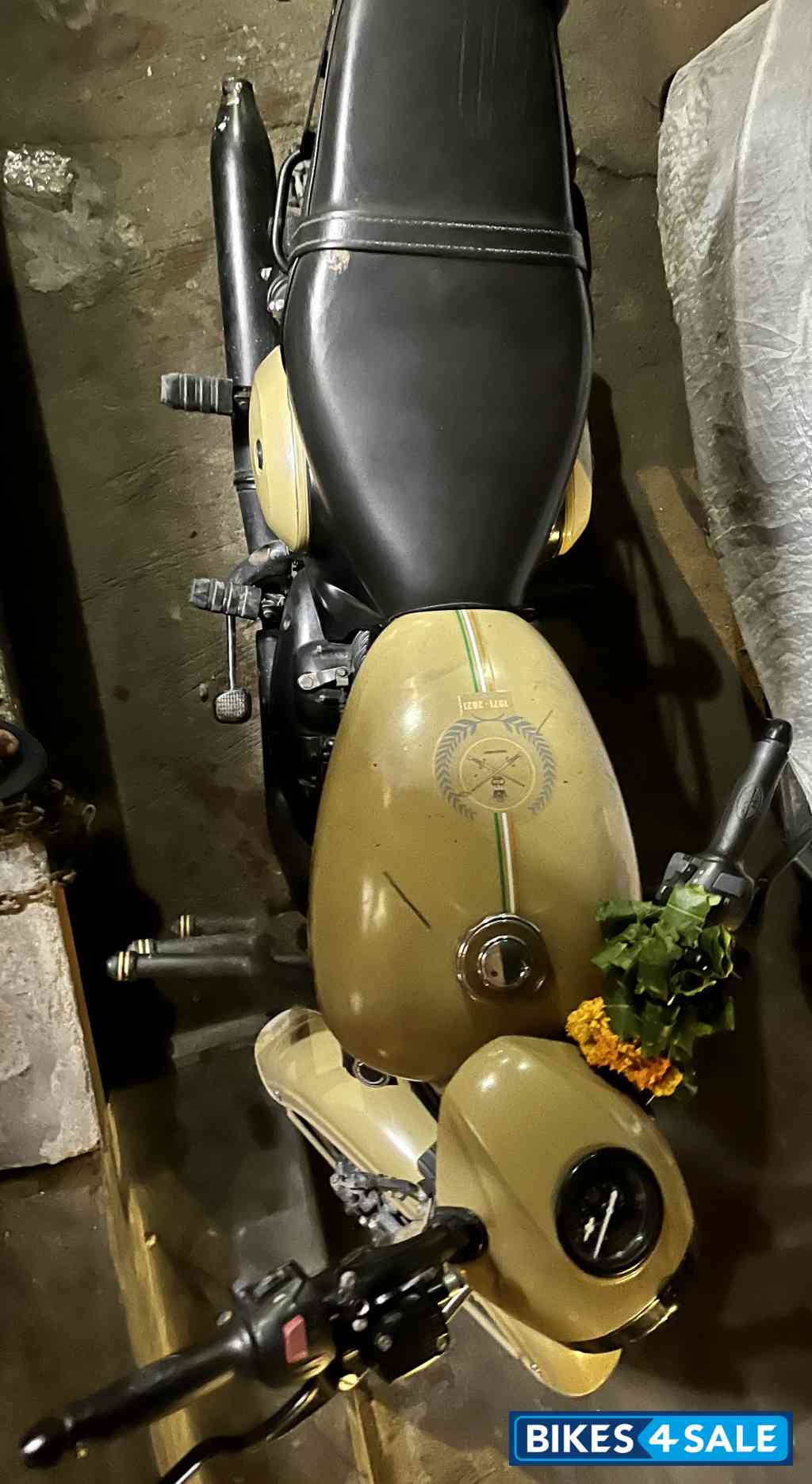Khaki Jawa Khakhee