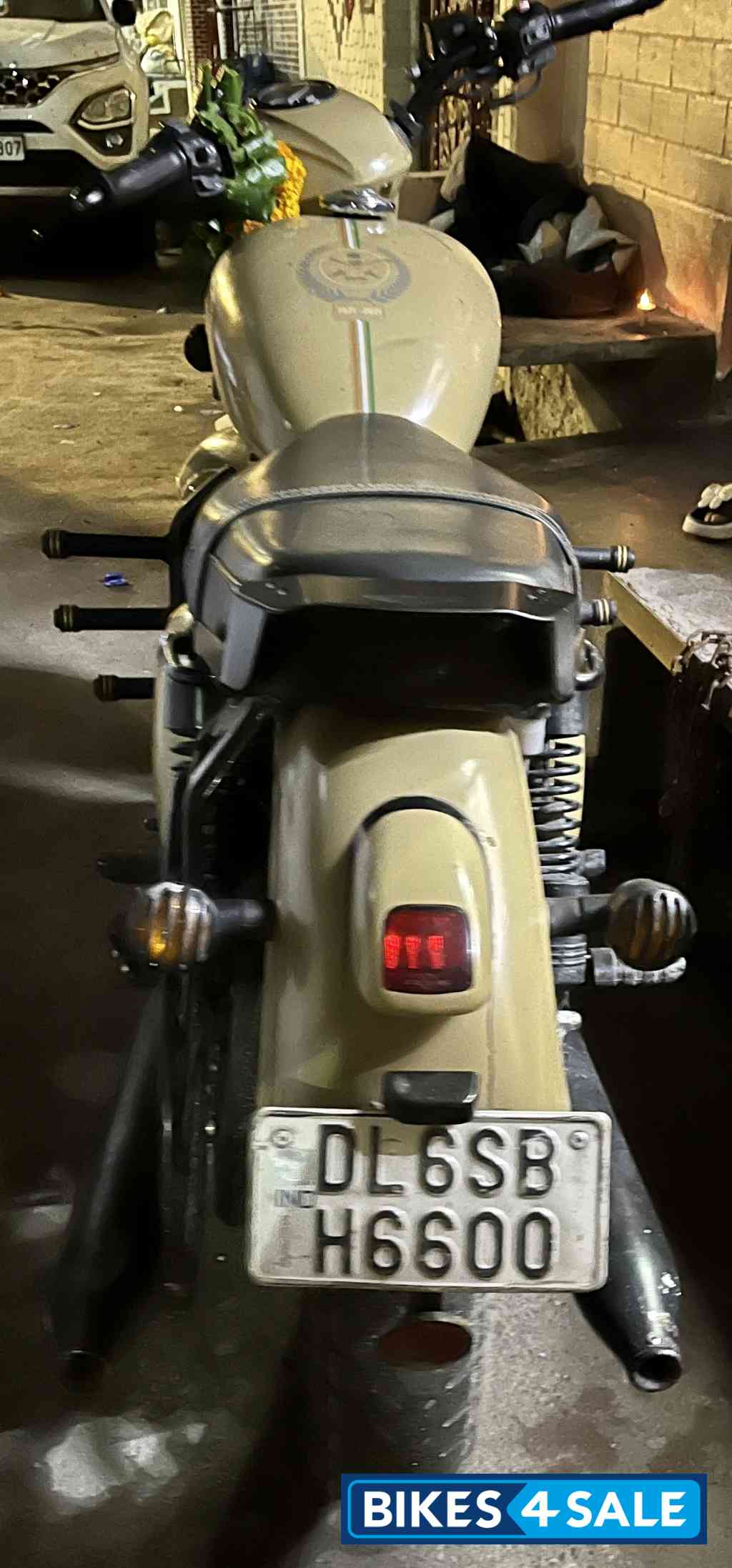 Khaki Jawa Khakhee