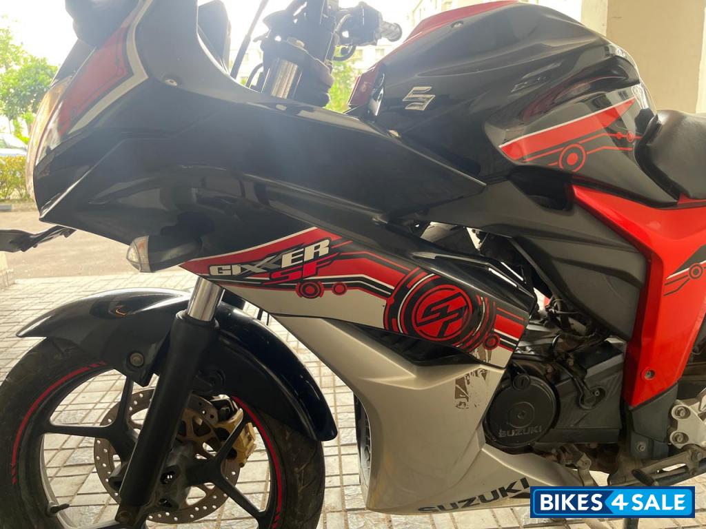 Suzuki Gixxer SF Fi