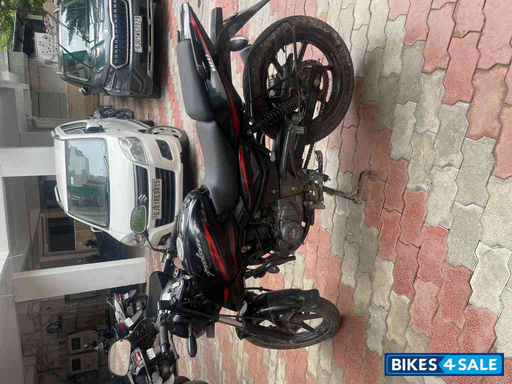 Black Bajaj Pulsar 180 DTSi