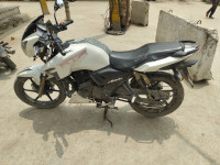 White TVS Apache RTR 180 BS6