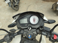 White TVS Apache RTR 180 BS6