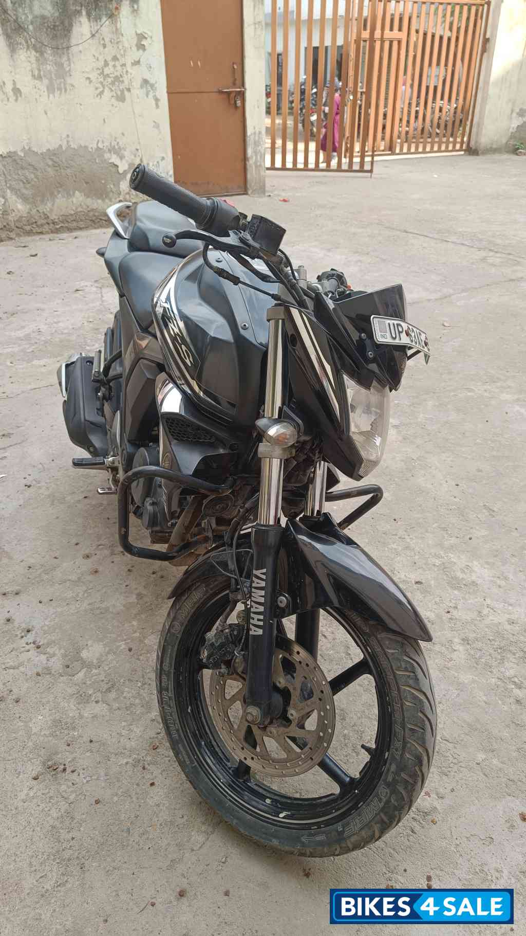 Yamaha FZ-S FI V2 Yamaha FZ-S FI V2