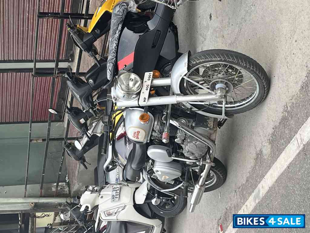 Silver Royal Enfield Classic 350