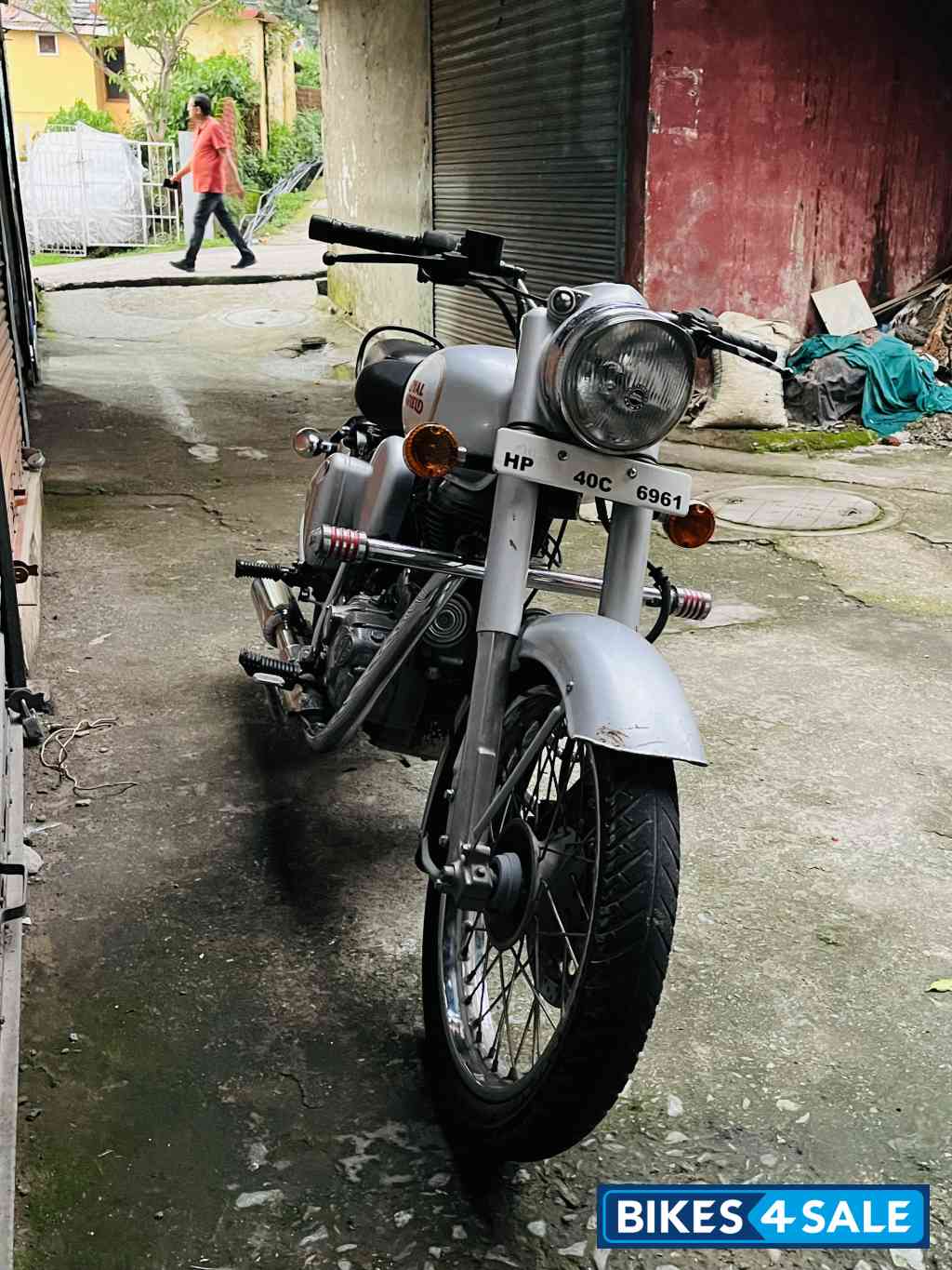 Silver Royal Enfield Classic 350