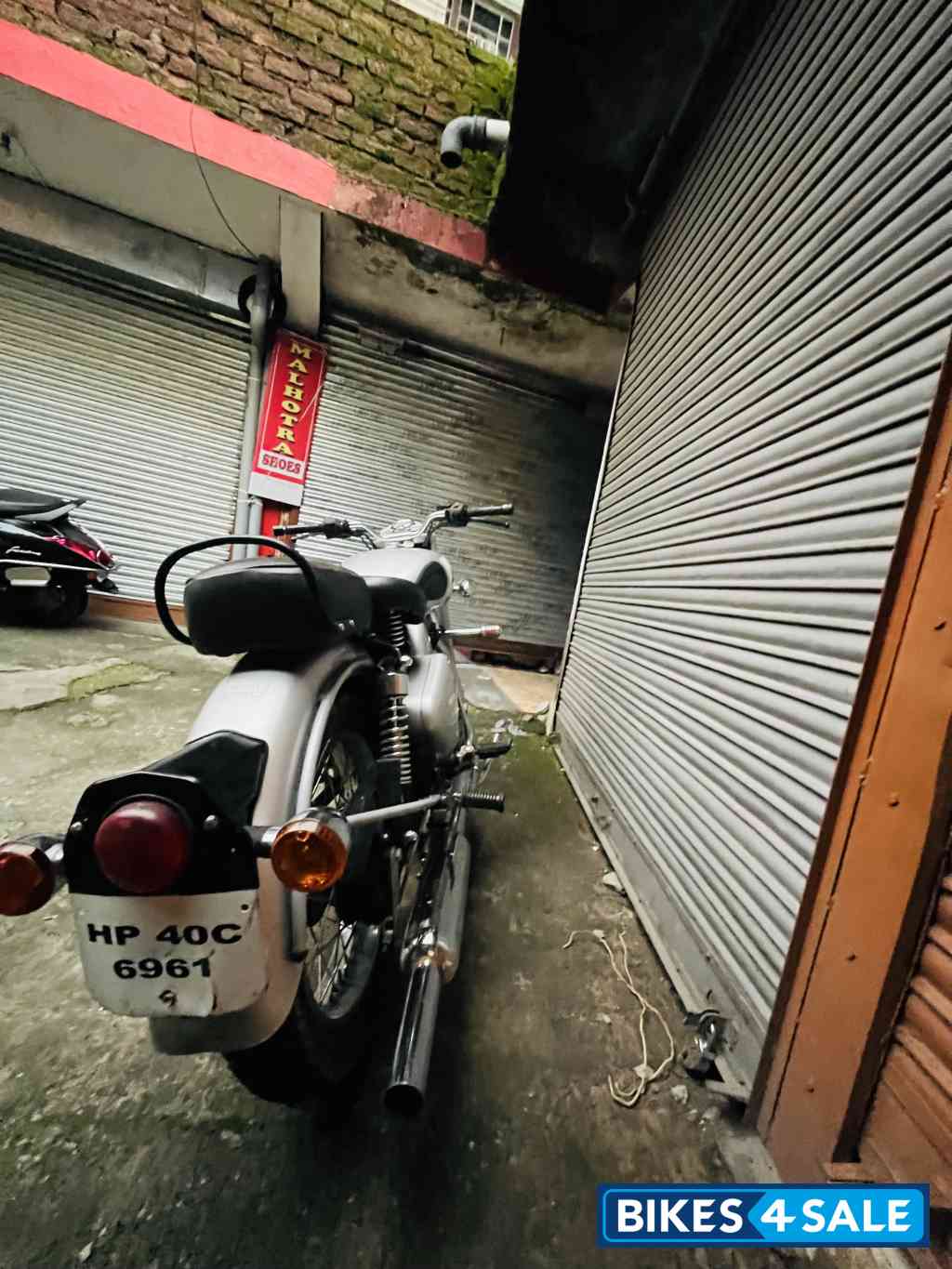 Silver Royal Enfield Classic 350