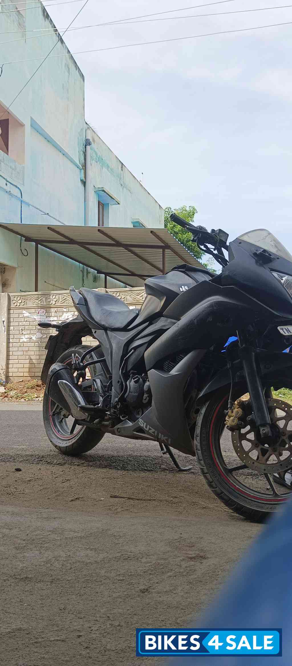 Suzuki Gixxer SF