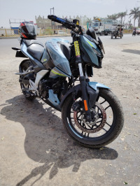 Bajaj Pulsar N160