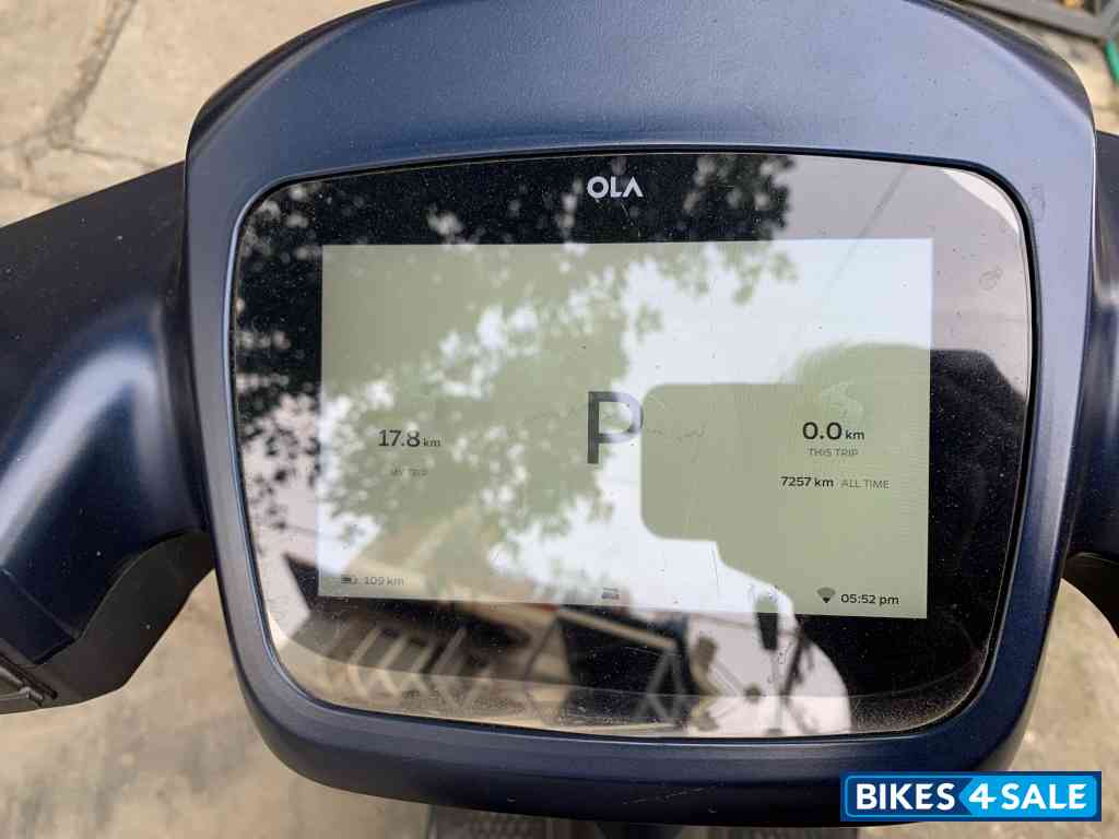 Dark Blue Ola S1 Pro