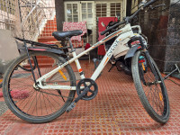 White Avon  Cyclux yumi