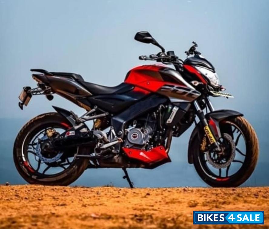 Passion Red Bajaj Pulsar NS200