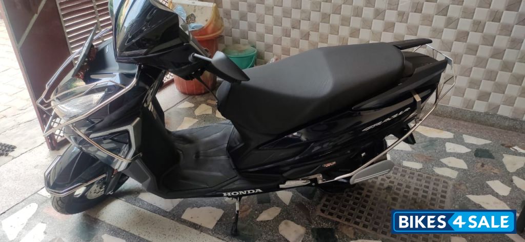 Blue Honda Grazia 125 Sports Edition