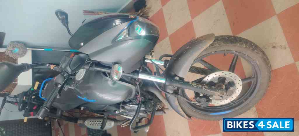 Gray Bajaj Pulsar 125 Neon Disc Single Seat