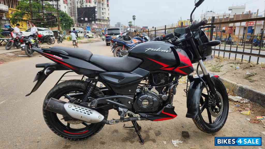 Bajaj Pulsar 150 Twin Disc