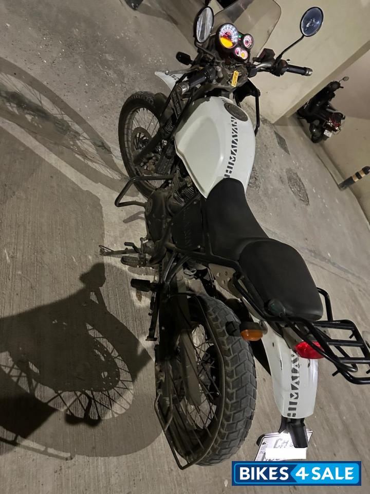 White Royal Enfield Himalayan