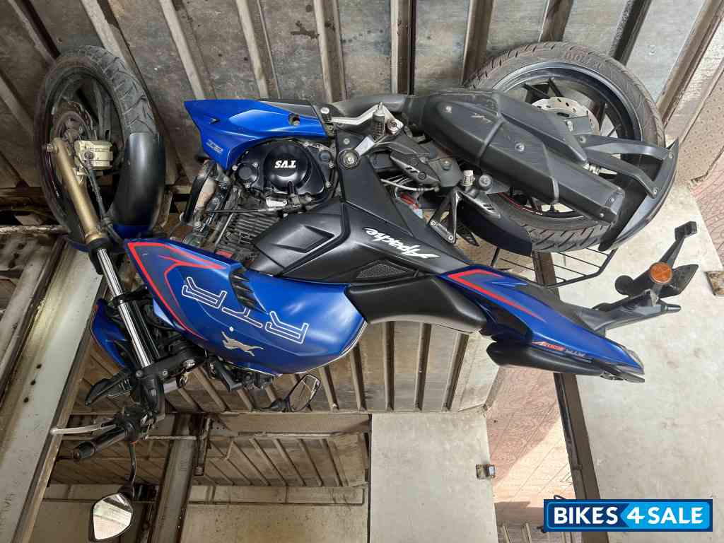 TVS Apache RTR 200 4V 2022