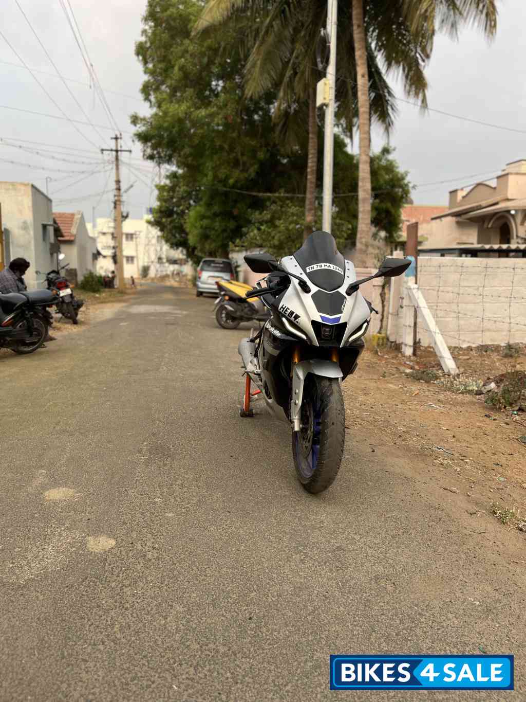 Metallic Grey Yamaha R15M