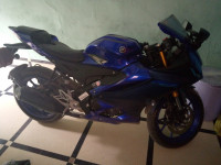 Yamaha R15 V4