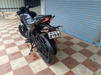 Brooklyn Black Bajaj Pulsar N160 Dual Channel ABS
