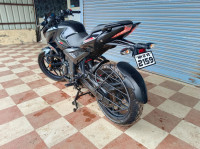Brooklyn Black Bajaj Pulsar N160 Dual Channel ABS