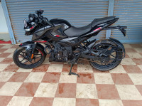 Brooklyn Black Bajaj Pulsar N160 Dual Channel ABS
