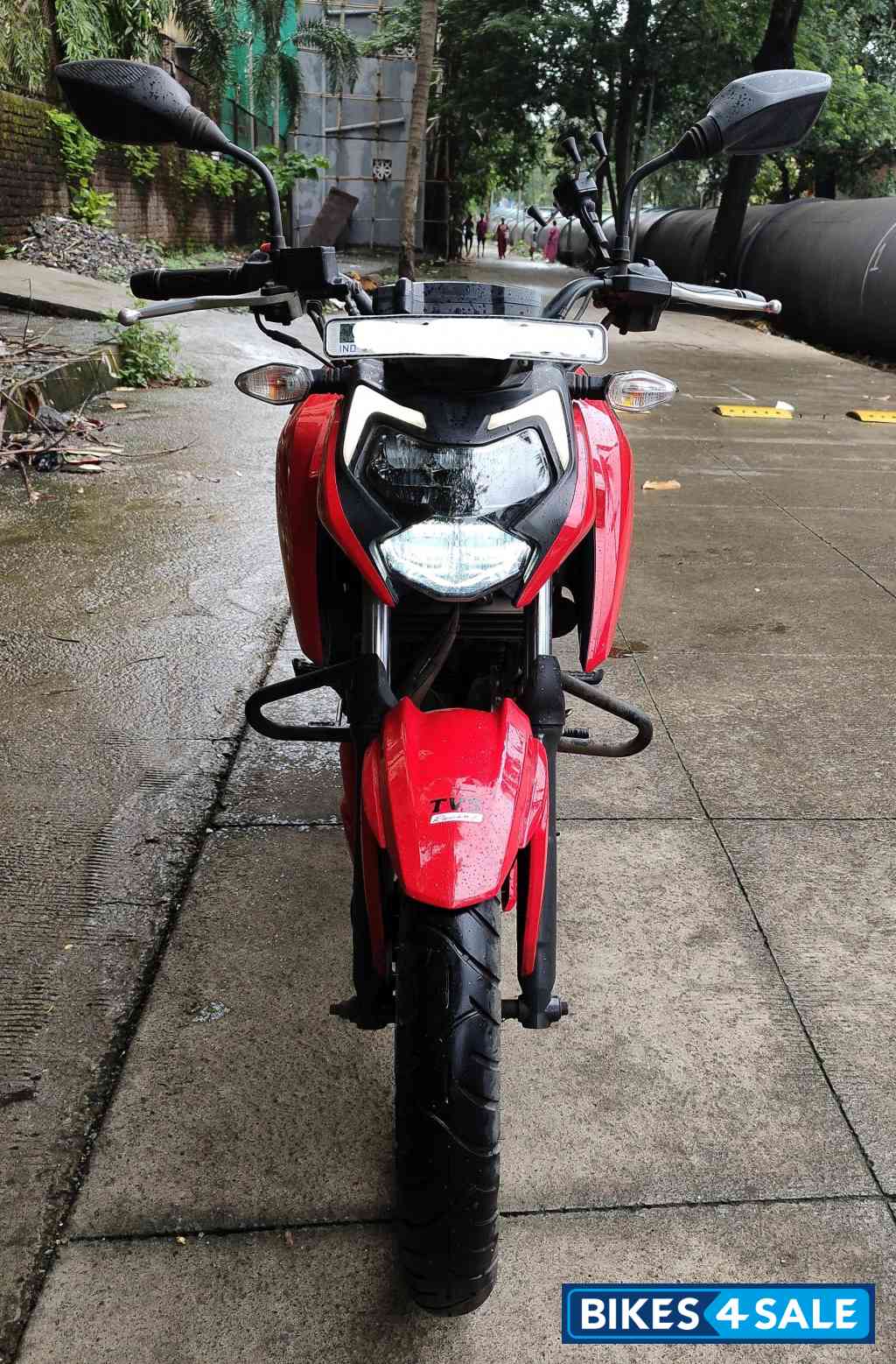 TVS Apache RTR 160 4V BS6