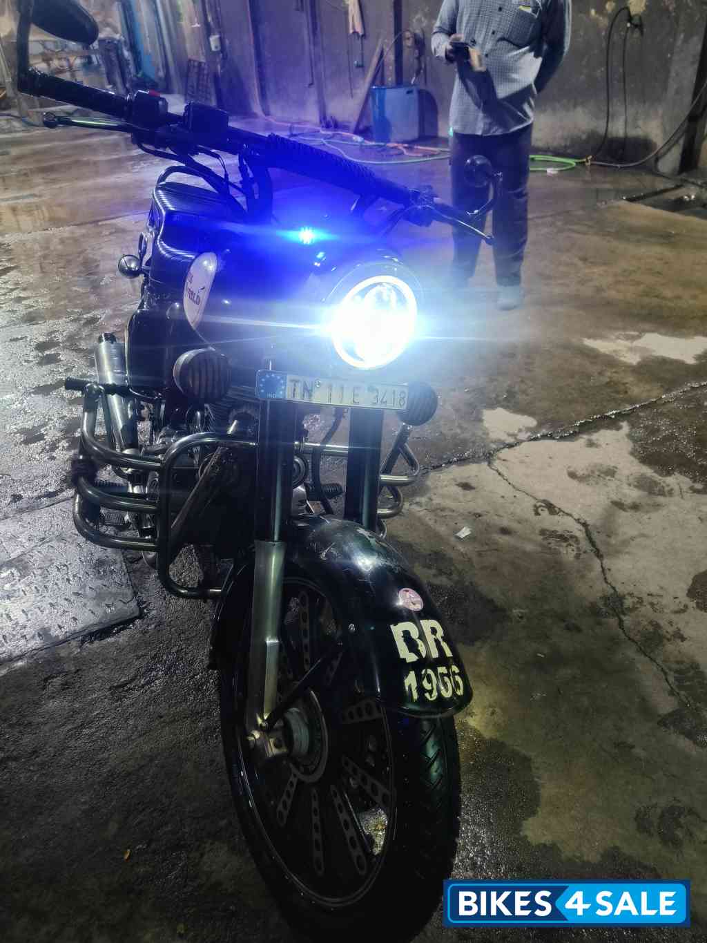 Black Royal Enfield Classic 350