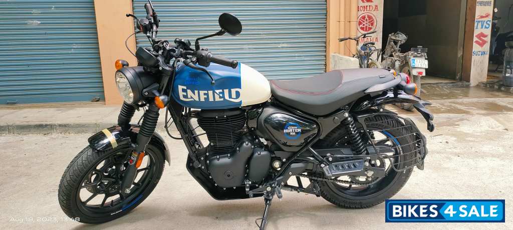 White And Blue Royal Enfield Hunter 350 Metro