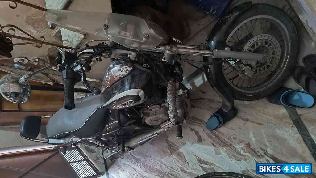Bajaj Avenger Cruise 220