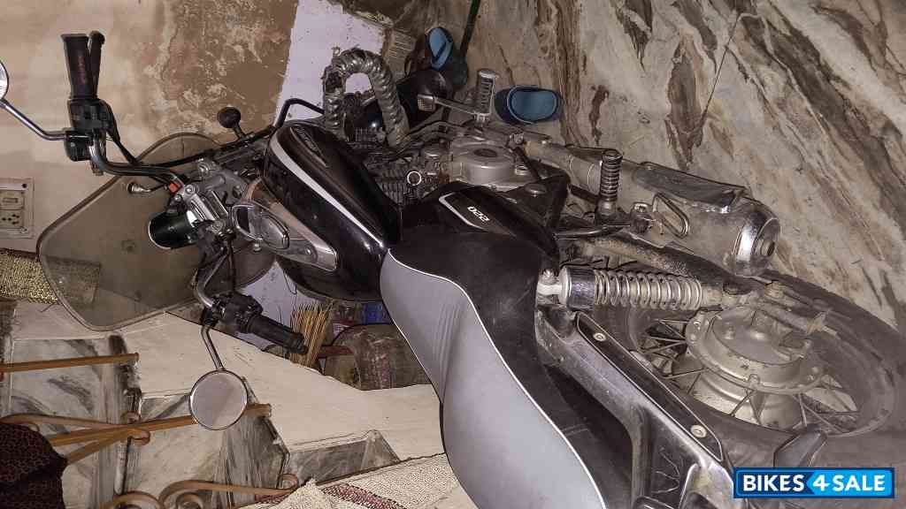 Bajaj Avenger Cruise 220