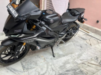 Yamaha R15 V4
