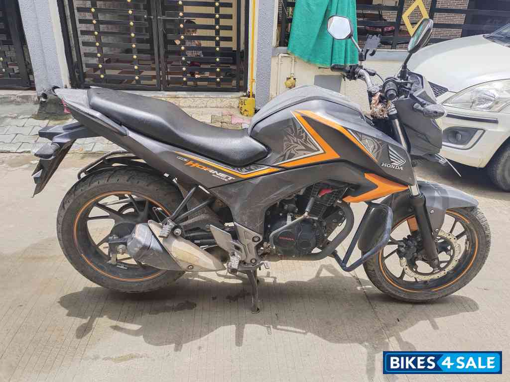 Honda CB Hornet 160R