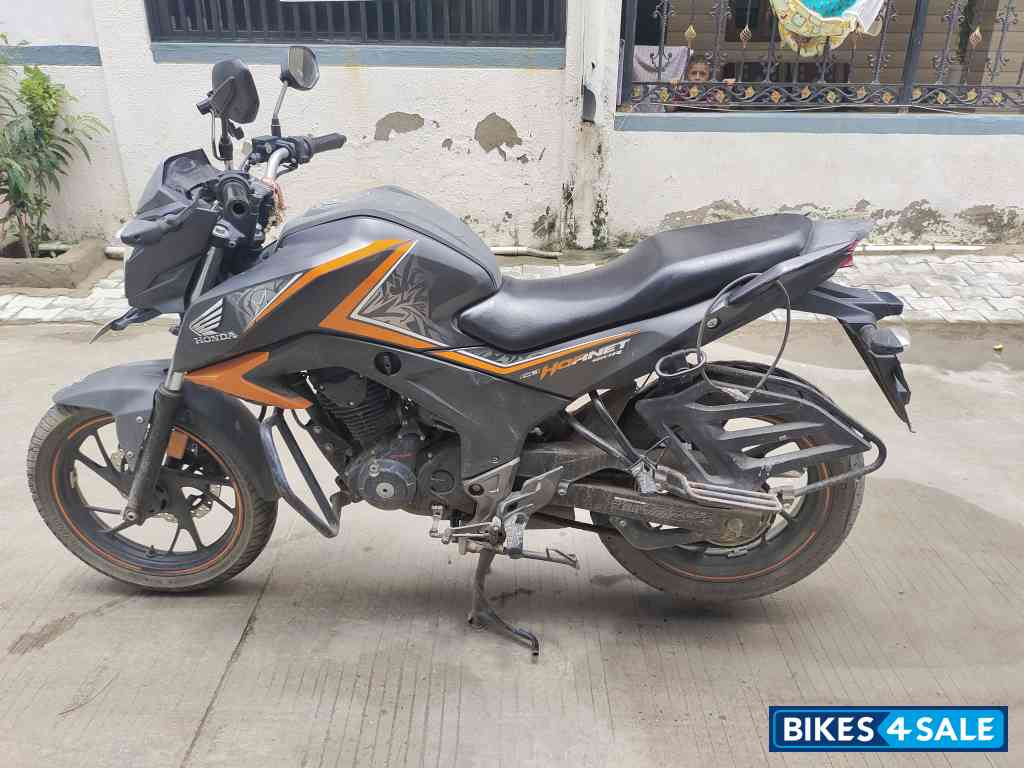 Honda CB Hornet 160R