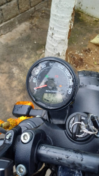 Black Royal Enfield Hunter 350 Retro