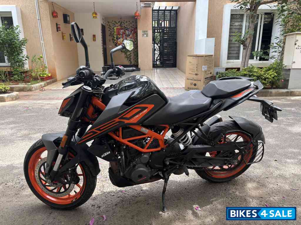 Dark Galvano KTM Duke 250 2022