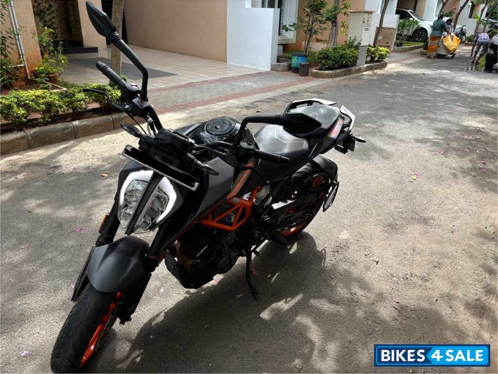 Dark Galvano KTM Duke 250 2022